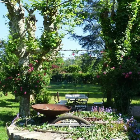 élégante Maison De Maître Avec Piscine Et Parc à